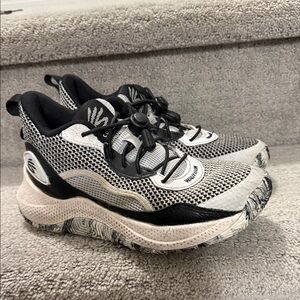 Under armour Steph curry Black and White basketball shoes